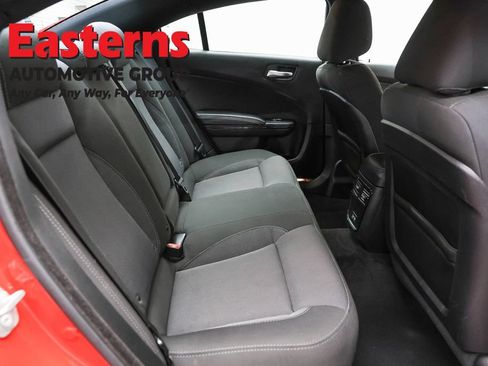 Used 2018 Dodge Charger SXT w/ Blacktop Package RWD image 22