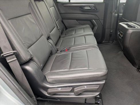 Used 2025 Chevrolet Tahoe LT AWD/4WD image 21