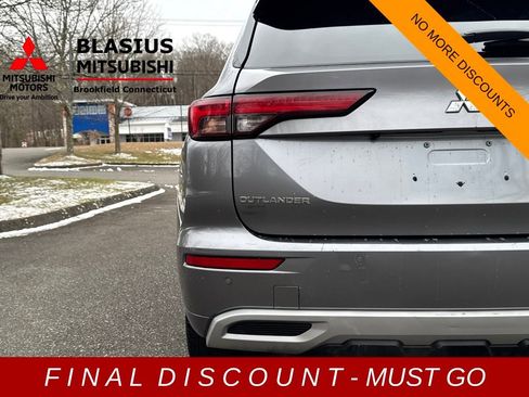 Used 2022 Mitsubishi Outlander SEL image 26
