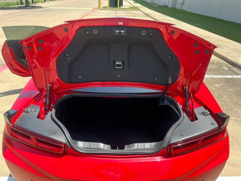 Used 2018 Chevrolet Camaro SS RWD image 18