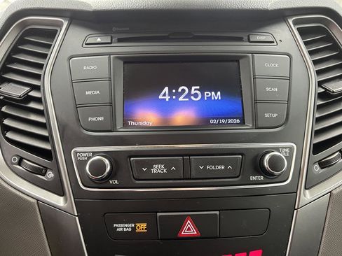 Used 2018 Hyundai Santa Fe Sport image 15