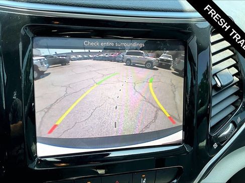 Used 2019 Jeep Cherokee Limited w/ Technology Group AWD/4WD image 10