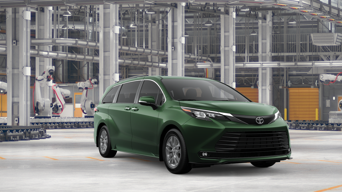 New 2026 Toyota Sienna XLE AWD/4WD image 17