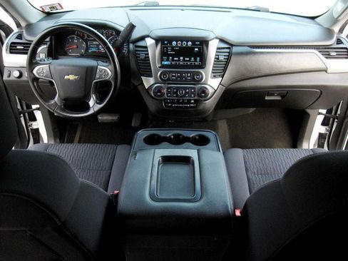 Used 2018 Chevrolet Suburban LS AWD/4WD image 21