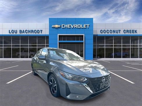 Used 2024 Nissan Sentra SV image 2