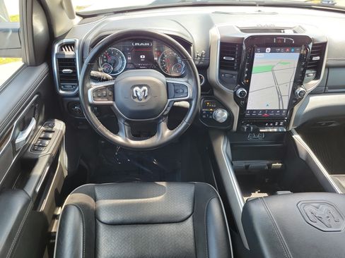 Used 2022 RAM 1500 Laramie AWD/4WD image 19