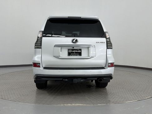 Used 2023 Lexus GX 460 Premium w/ Accessory Package AWD/4WD image 11