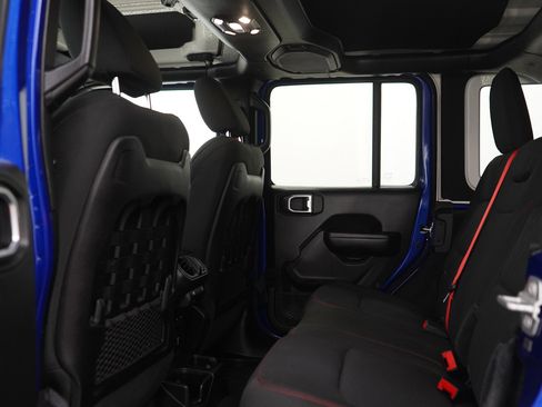 Used 2020 Jeep Wrangler Unlimited Rubicon w/ Quick Order Package 28Y Recon AWD/4WD image 17