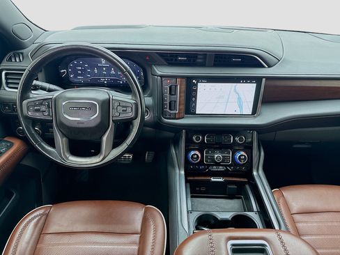Used 2023 GMC Yukon Denali Ultimate AWD/4WD image 15