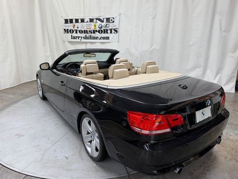 Used 2010 BMW 335i Convertible w/ Premium Pkg RWD image 4