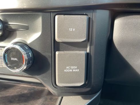 Used 2023 Ford F250 Lariat w/ Lariat Ultimate Package AWD/4WD image 23