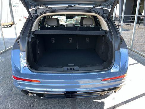 New 2026 Lincoln Corsair Premiere image 18