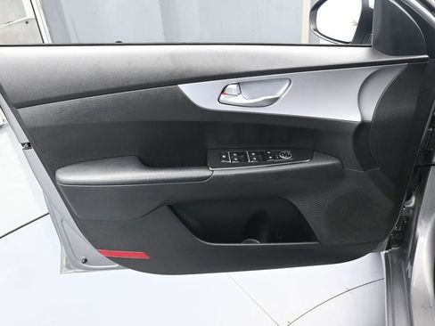 Used 2024 Kia Forte LXS FWD image 12