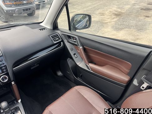 Used 2017 Subaru Forester 2.5i Touring AWD/4WD image 16