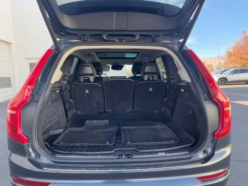 Used 2021 Volvo XC90 T5 Momentum w/ Protection Package image 10