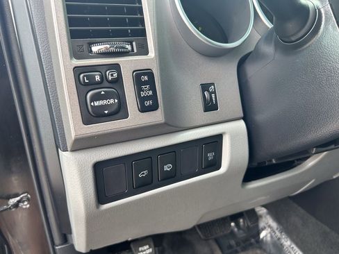 Used 2013 Toyota Sequoia Limited AWD/4WD image 11