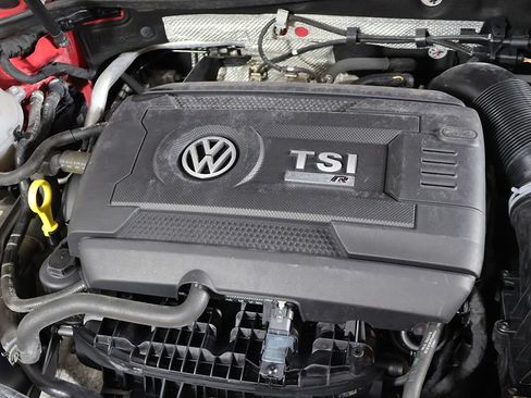 Used 2019 Volkswagen Golf R 4-Door AWD/4WD image 17