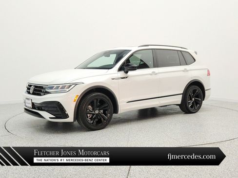 Used 2023 Volkswagen Tiguan SE R-Line FWD image 1