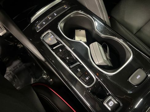 Certified 2024 Chevrolet Equinox LT AWD/4WD image 25