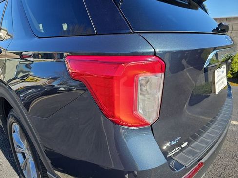 Used 2022 Ford Explorer XLT w/ Equipment Group 202A image 36