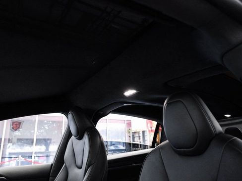 Used 2023 Tesla Model X Plaid image 33