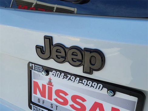 Used 2023 Jeep Renegade Altitude image 8