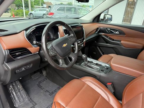 Used 2019 Chevrolet Traverse High Country AWD/4WD image 13