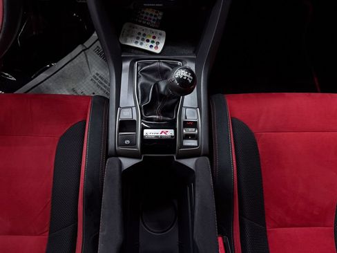 Used 2017 Honda Civic Type R image 23