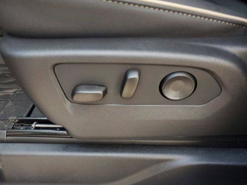 New 2025 Chevrolet Suburban Premier w/ Sun And Tow Package image 20