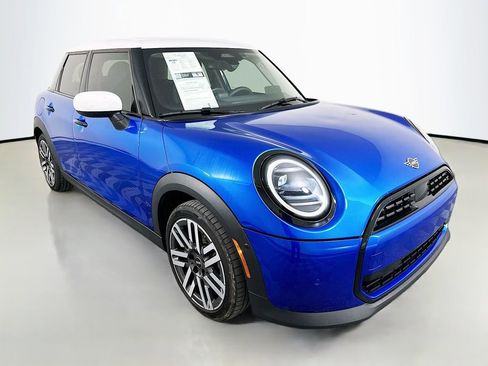 Certified 2025 MINI Cooper 4-Door Hardtop image 3
