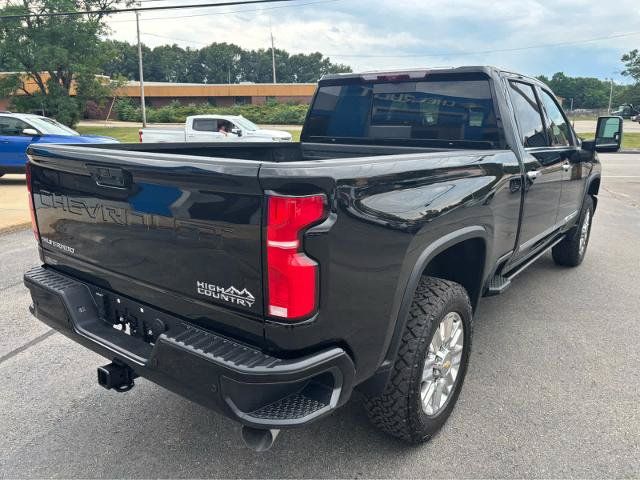 Used 2024 Chevrolet Silverado 3500 High Country w/ Technology Package AWD/4WD image 10