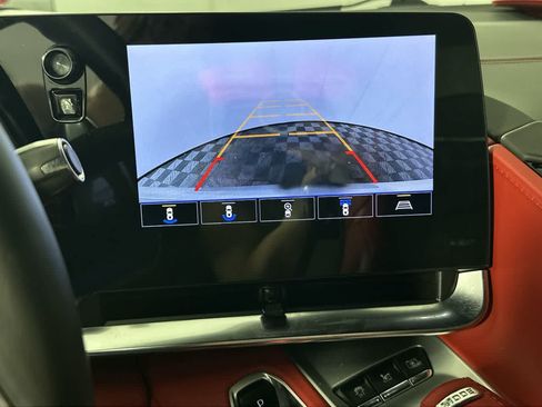 Used 2021 Chevrolet Corvette Stingray Premium Cpe w/ Z51 Performance Package RWD image 16