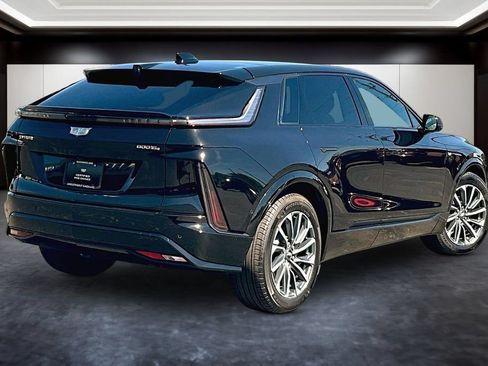 Certified 2024 Cadillac Lyriq Sport AWD/4WD image 6