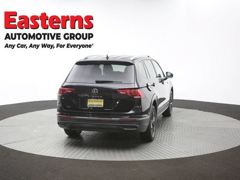 Used 2024 Volkswagen Tiguan SE FWD image 36