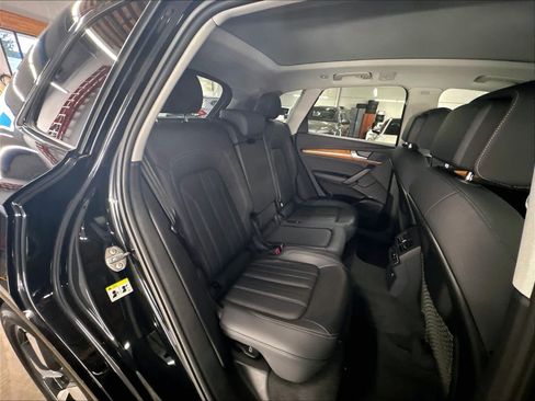 Used 2023 Audi Q5 2.0T Premium Plus w/ Premium Plus Package AWD/4WD image 28