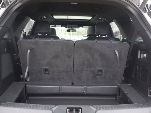 Used 2023 Ford Explorer ST-Line w/ Class IV Trailer Tow Package image 32