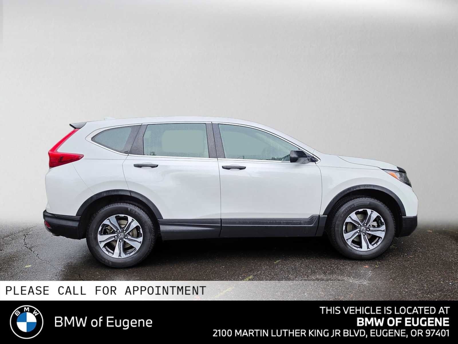 Used 2019 Honda CR-V LX image 2