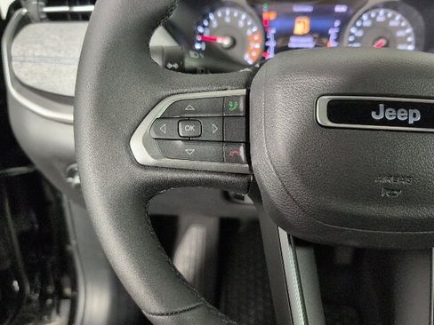 New 2025 Jeep Compass Latitude w/ Convenience Group image 15