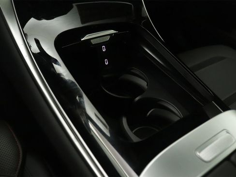 New 2025 Mercedes-Benz GLC 63 AMG S image 7