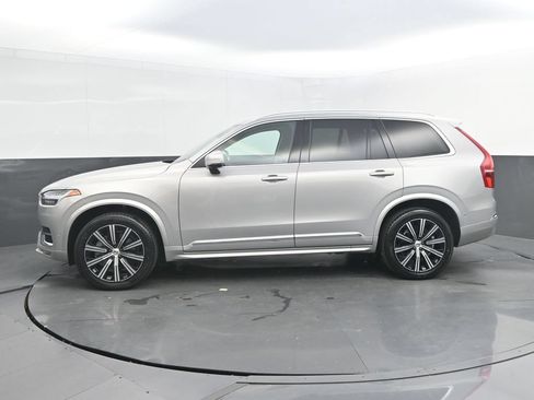 Certified 2024 Volvo XC90 B6 Plus AWD/4WD image 2