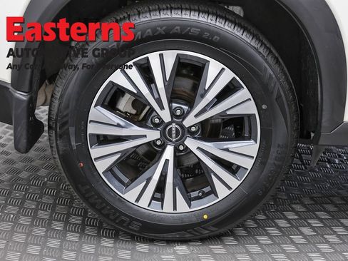 Used 2023 Nissan Rogue SV w/ SV Premium B Package AWD/4WD image 30