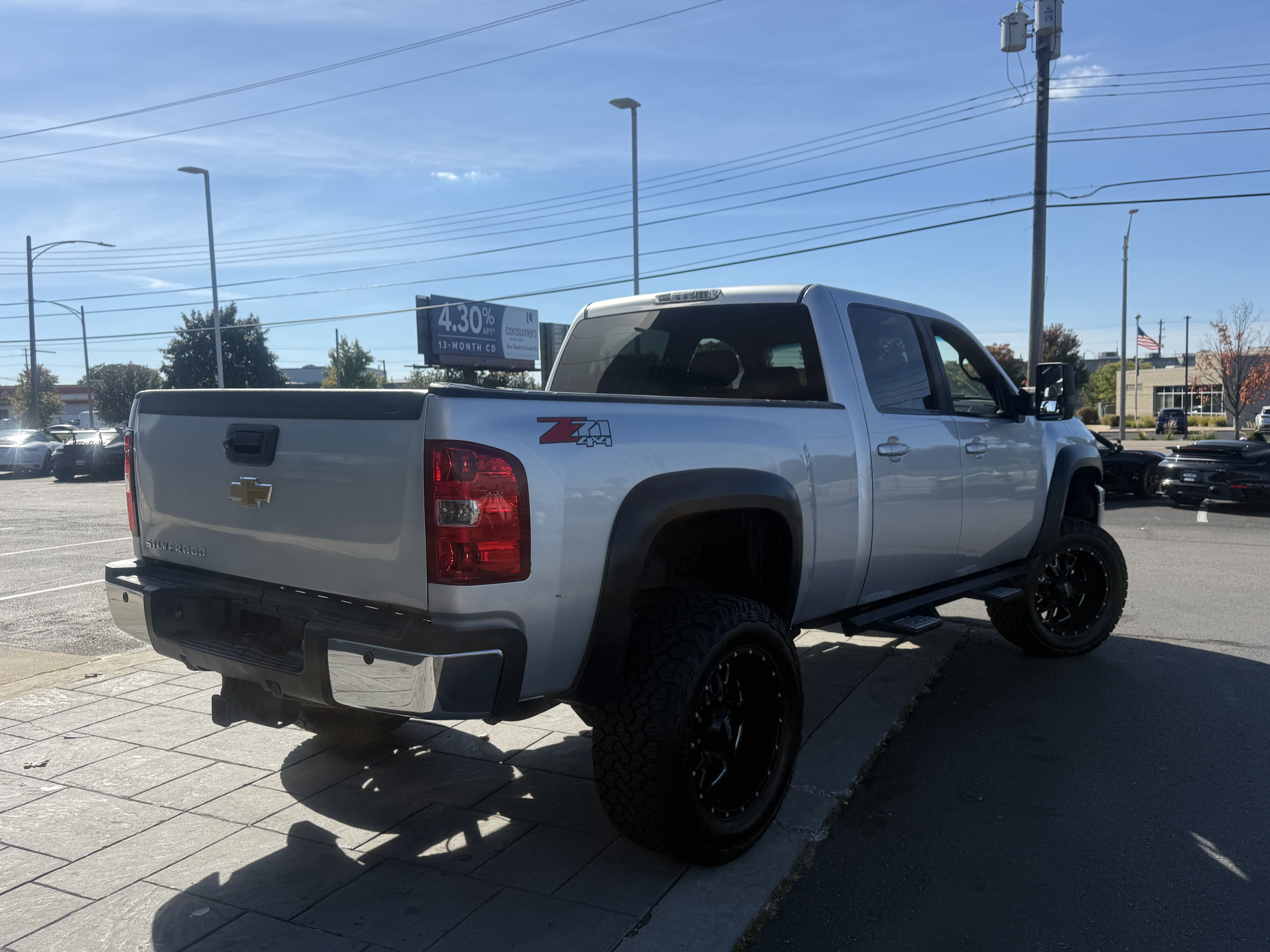 Used 2014 Chevrolet Silverado 2500 LT w/ Z71 Appearance Package AWD/4WD image 6