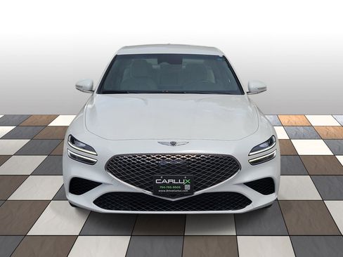 Used 2025 Genesis G70 2.5T AWD/4WD image 2