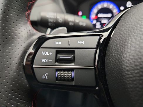 Used 2025 Acura ADX A-Spec image 12