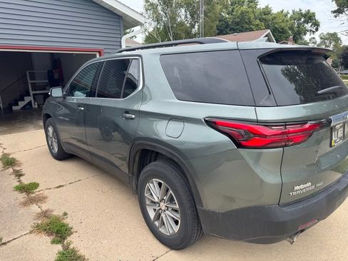 Used 2023 Chevrolet Traverse LT AWD/4WD image 4