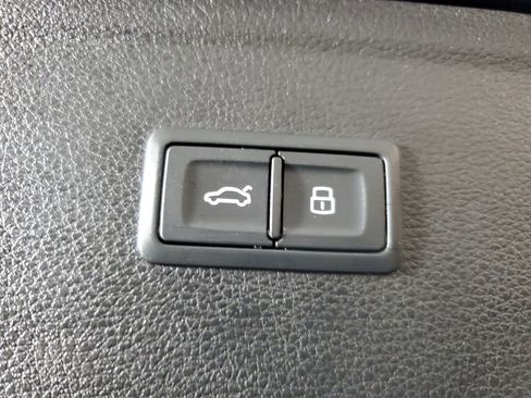 Used 2024 Audi Q5 2.0T Premium Plus image 10