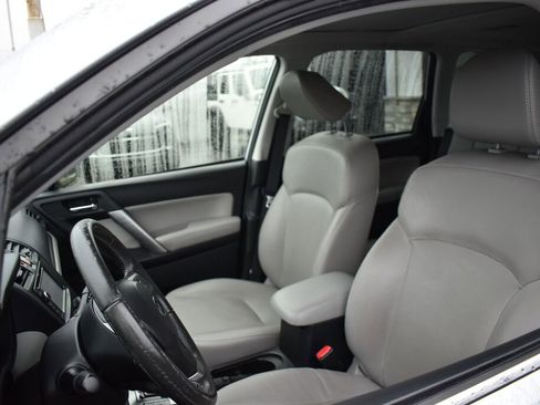 Used 2015 Subaru Forester 2.5i Limited image 16