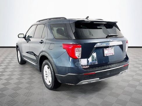Certified 2022 Ford Explorer XLT w/ Equipment Group 202A AWD/4WD image 5