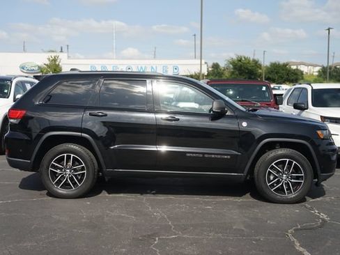 Used 2018 Jeep Grand Cherokee Trailhawk AWD/4WD image 5