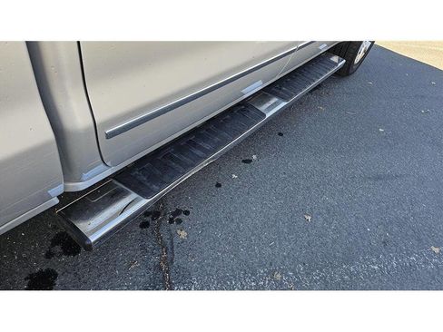 Used 2015 GMC Sierra 1500 SLT w/ SLT Crew Cab Value Package image 9